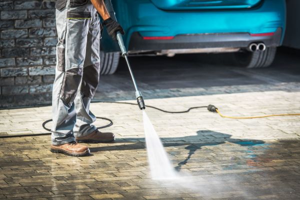 Cost of Driveway Pressure Washing in Carlsbad