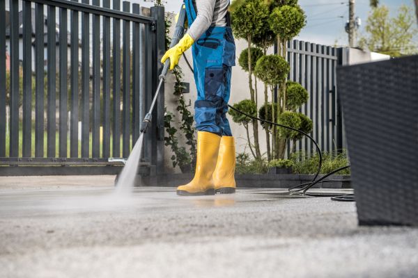 Cost of Driveway Power Washing in Carlsbad