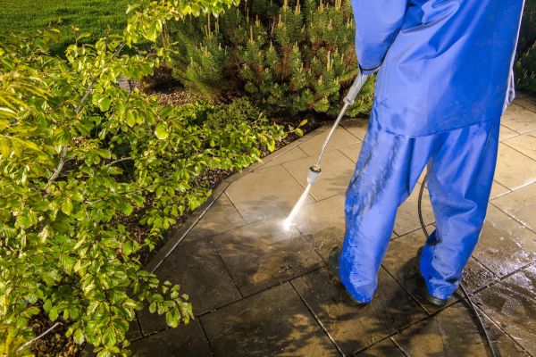 Cost of Hardscape Cleaning in Carlsbad
